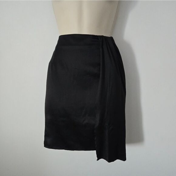 Vero Moda Kayla Asymmetric Mini Skirt NWOT - Picture 5 of 11
